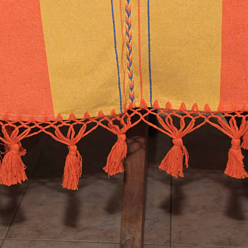 Mantel Redondo Color Naranja y Amarillo. 100 % algodón. Hecho a Mano. Fleco.